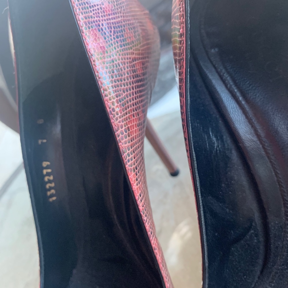 Gucci Metallic Python Peep Toe Pumps - image 8